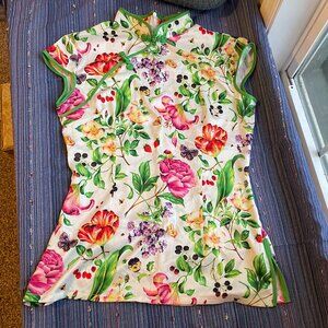 Foral Mandarin Fitted Top